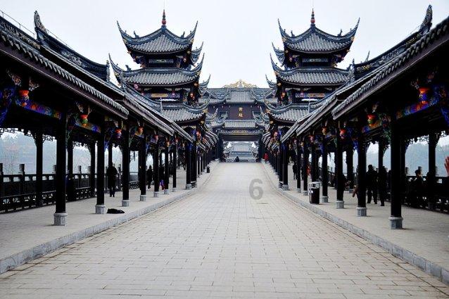 寻找游泳套件